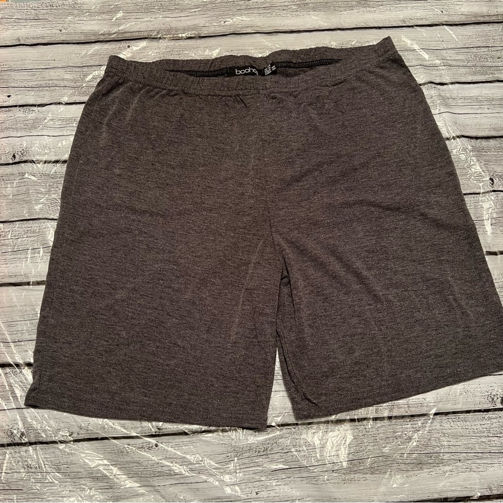 Boohoo Biker Shorts 🩳